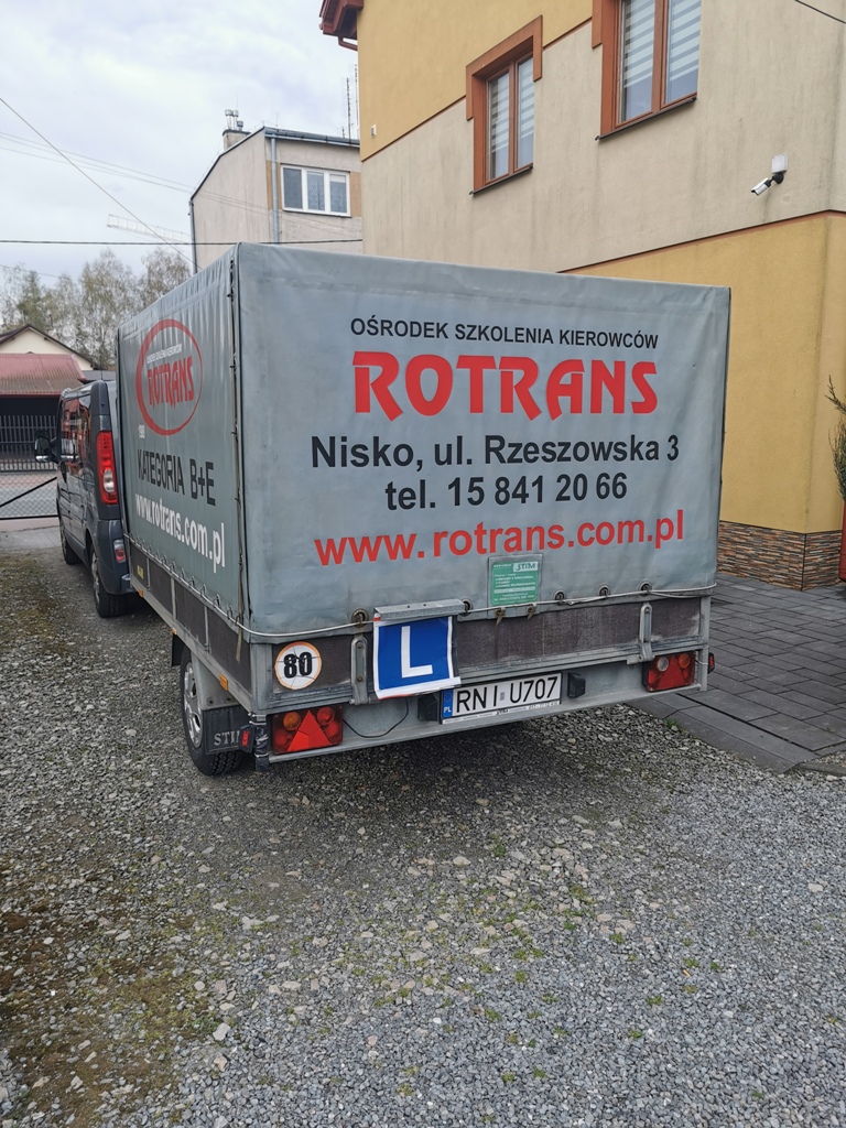 ROTRANS_Renault_Trafic_B_E_05.jpg