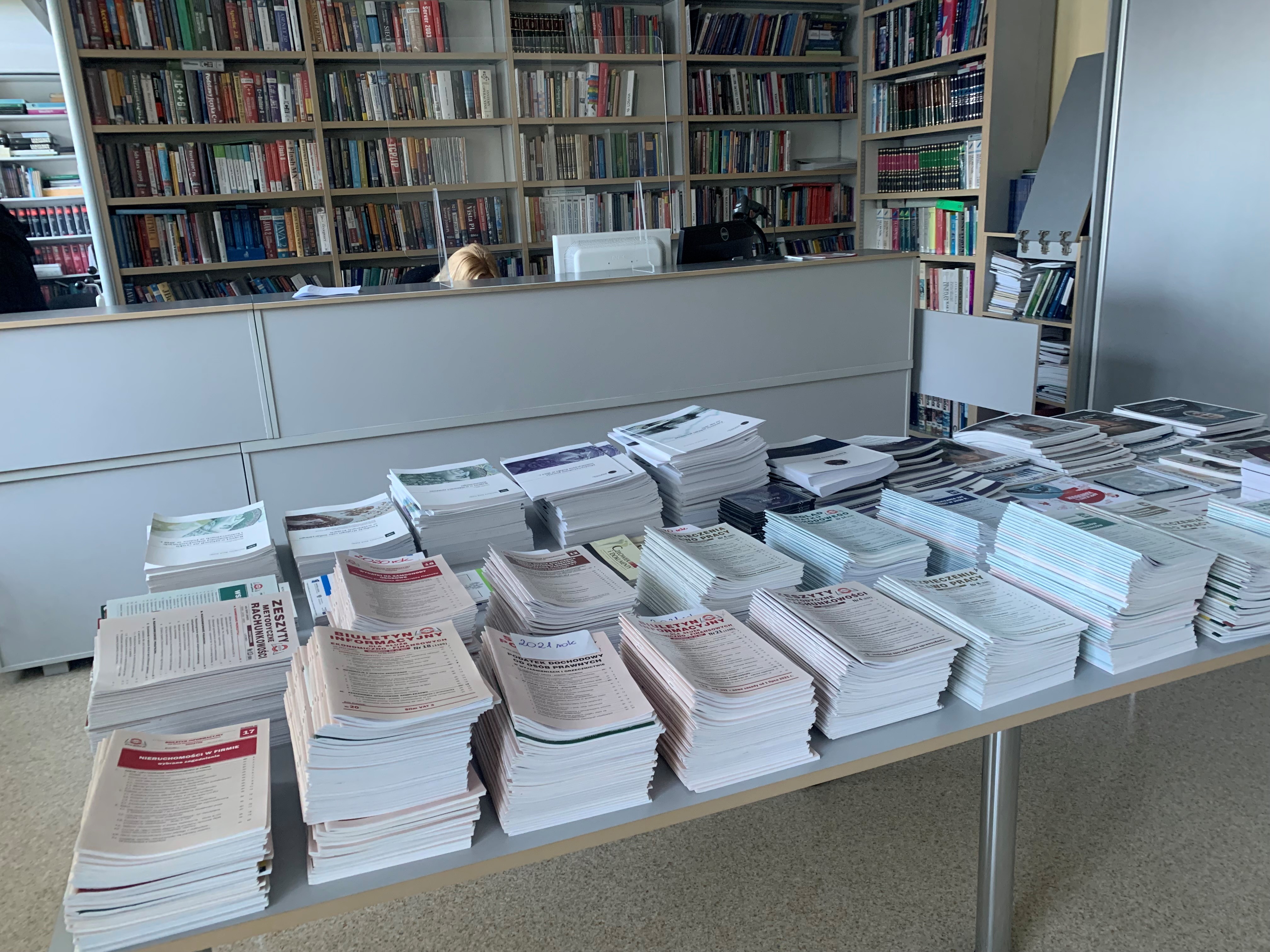 biblioteka.jpg