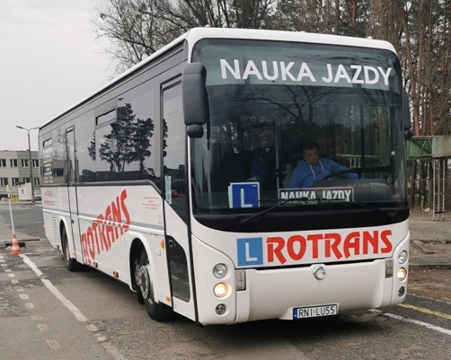 Irisbus_Ares_Rotrans_nauka_jazdy_03.jpg